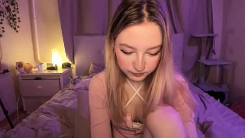 Margo online show from February 8, 8:01 pm