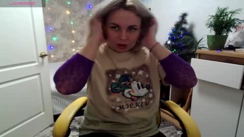 Mari online show from December 9, 4:12 am