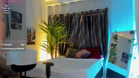 mari_salgado online show from September 25, 1:43 pm