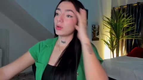 mari_salgado online show from September 30, 12:33 pm