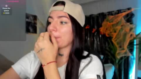 mari_salgado online show from October 31, 12:09 pm