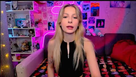 Snapshot of maria_hunt chatting on January 24, 3:00 am Maria online show from January 24, 3:00 am