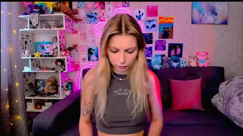 Snapshot of maria_hunt chatting on February 7, 4:06 am Maria online show from February 7, 4:06 am