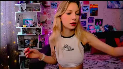 Snapshot of maria_hunt chatting on February 15, 4:47 am Maria online show from February 15, 4:47 am