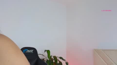 Snapshot of mariafer05 chatting on December 4, 6:06 pm Maria Fer online show from December 4, 6:06 pm