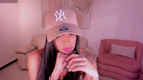 MARIA HERRERA  online show from November 13, 1:04 am