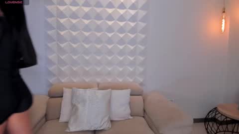 Snapshot of mariaherrera_ chatting on March 7, 2:15 am MARIA HERRERA online show from March 7, 2:15 am