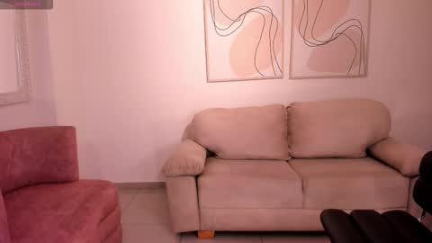 Snapshot of mariaherrera_ chatting on September 15, 8:27 pm MARIA HERRERA online show from September 15, 8:27 pm
