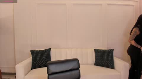 Snapshot of mariaherrera_ chatting on December 12, 7:59 pm MARIA HERRERA online show from December 12, 7:59 pm