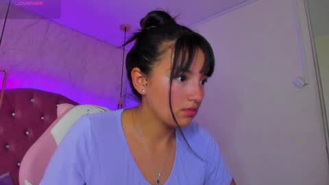 Snapshot of mariam__cute chatting on February 2, 7:14 pm online show from February 2, 7:14 pm