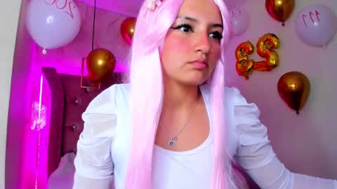 Snapshot of mariam__cute chatting on March 1, 7:26 pm online show from March 1, 7:26 pm