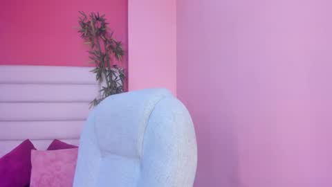 Snapshot of mariam_scott18 chatting on October 10, 4:39 am Mariam online show from October 10, 4:39 am