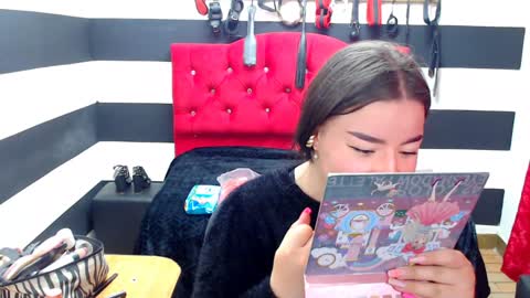 Snapshot of marian_ran_ chatting on January 14, 3:53 am Marian online show from January 14, 3:53 am