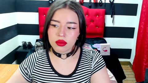 Snapshot of marian_ran_ chatting on January 16, 5:32 am Marian online show from January 16, 5:32 am