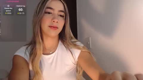 Mariana online show from October 12, 10:34 pm