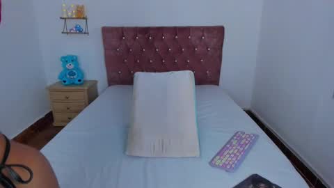 Mariana. online show from November 5, 5:12 am