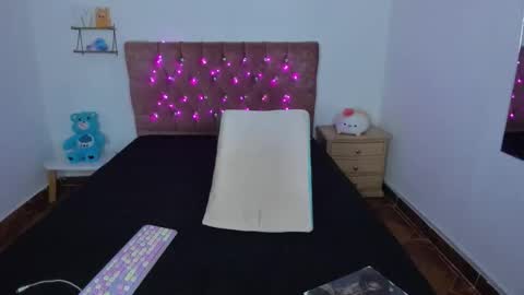 Mariana. online show from January 10, 6:07 am