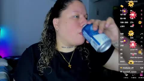 Snapshot of mariana_smittt chatting on February 23, 6:01 am Independent Model online show from February 23, 6:01 am