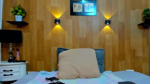 Mariana Angel online show from December 20, 7:07 pm
