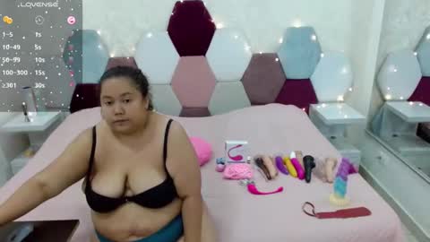 Snapshot of marianabbw_ chatting on February 23, 7:23 pm mariana online show from February 23, 7:23 pm