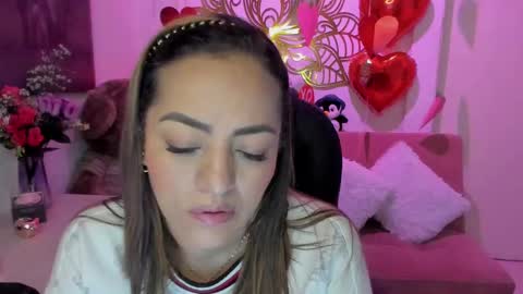 Mariana Lopez online show from February 17, 12:10 am