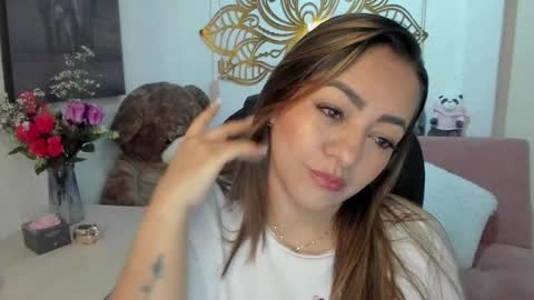 Mariana Lopez online show from February 14, 12:30 am
