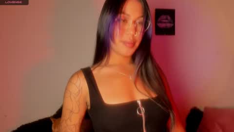 Snapshot of marianawlls chatting on February 22, 1:00 am mariana williams online show from February 22, 1:00 am