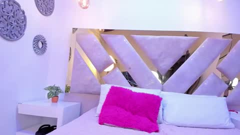 Marianee Rousse  online show from October 20, 11:19 pm