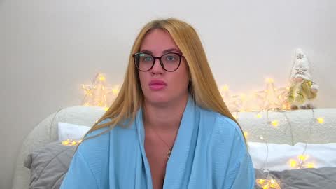 Maria online show from December 4, 7:06 am