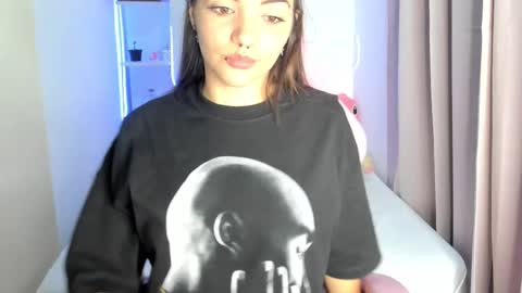 Mariangel online show from November 1, 12:59 am