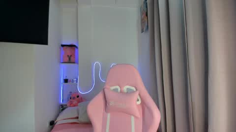 Mariangel online show from October 18, 1:41 am