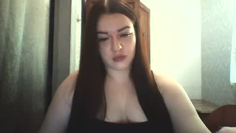 mariangloom online show from July 17, 4:11 pm