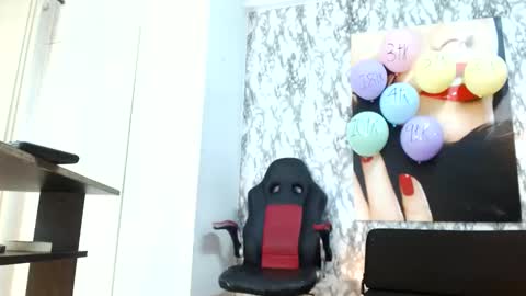 Snapshot of mariani_smith chatting on October 31, 12:42 pm Mariani online show from October 31, 12:42 pm