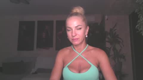 marianna1977 online show from August 3, 7:19 pm