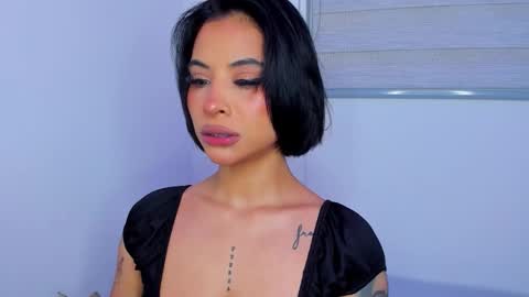 M A R I A N E online show from February 3, 6:22 am