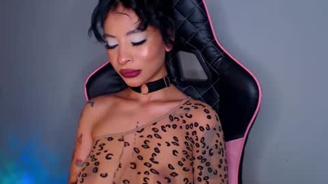 M A R I A N E online show from January 12, 7:43 am