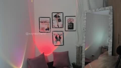 Snapshot of mariannelove77 chatting on September 29, 8:08 am marianne online show from September 29, 8:08 am