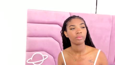 Snapshot of marianrosse chatting on October 12, 10:34 pm marianrosse online show from October 12, 10:34 pm