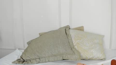 Maria Pettit online show from January 11, 12:18 pm