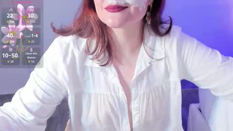 Snapshot of mariathlittle chatting on October 30, 6:42 pm Maria online show from October 30, 6:42 pm