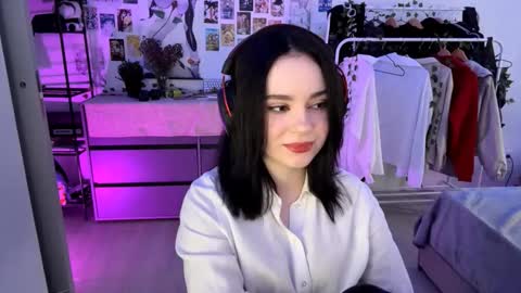 Emily online show from October 14, 6:16 am