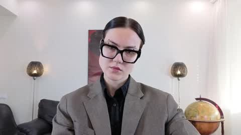 Marie Fitch online show from May 8, 3:10 am