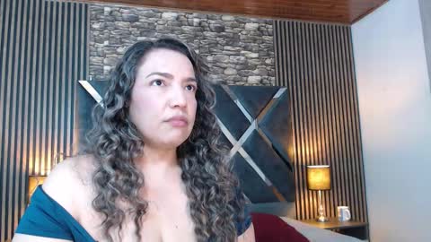 Snapshot of marie_hss chatting on November 1, 1:59 pm marie_hss online show from November 1, 1:59 pm