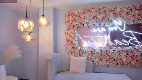 Snapshot of mariejane2 chatting on February 1, 10:37 am Im Marie Jane online show from February 1, 10:37 am