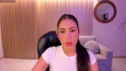 Snapshot of mariejane2 chatting on December 8, 10:41 am Im Marie Jane online show from December 8, 10:41 am