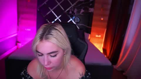 Mariella online show from October 2, 1:05 pm