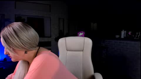 Snapshot of mariemlui chatting on September 23, 7:50 am mariemlui online show from September 23, 7:50 am