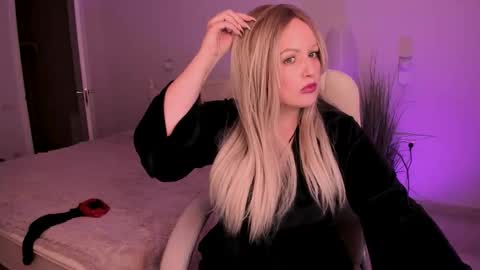 Snapshot of mariemlui chatting on October 1, 8:58 pm mariemlui online show from October 1, 8:58 pm