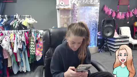 Marie Ann Waters online show from January 29, 4:30 pm