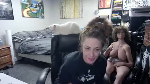 Marie Ann Waters online show from February 12, 5:58 am